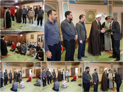 تجلیل از خادمان و فعالان نماز در بنیاد مسکن با حضور مدیر ستاد اقامه نماز استان